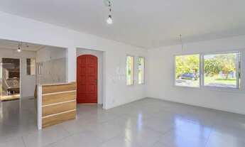 Imagem 3: Casa Reformada com 3 dormitórios, bairro IPANEMA