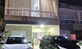 Imagem 1: Casa para Venda em Lauro de Freitas, Pitangueiras, 4 dormitórios, 4 suítes, 4 banheiros, 2