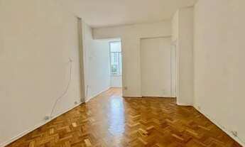 Imagem 2: Imóvel para aluguel tem 72 metros quadrados com 2 quartos em Humaitá - Rio de Janeiro - RJ