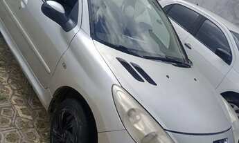 Imagem: Peugeout 10,0000 reais tem multas a pagar