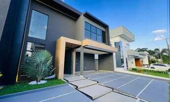 Imagem 2: Duplex de Alto Padrão: Semi-Mobiliada, 100% Climatizada e Piscina Exclusiva