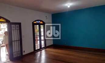 Imagem 5: Casa Linear Pechincha Terreno com arvores frutíferas 4 quartos sendo 2 suítes churrasqueir