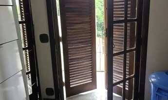 Imagem 5: Casa para venda tem 250 metros quadrados com 4 quartos em Jardim Regina - São Paulo - São