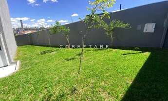 Imagem 3: Sobrado Ensolarado com Terreno Amplo e 3 Quartos e 2 vagas Alto Boqueirão