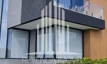 Imagem: Luxuosa mansão de 4 suítes à venda em