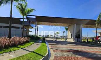 Imagem 4: Lote à venda no Jardins Versalhes