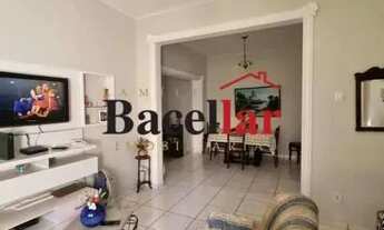 Imagem 3: Casa com 3 Quartos, Quintal e 4 vagas à venda na Tijuca!!! Próximo a Praça Xavier de Brito