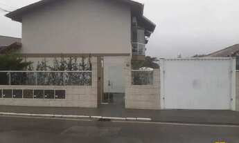 Imagem: Sobrado 3 dormitórios, 2 banheiros e 1