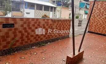 Imagem 2: Duas casas no mesmo terreno em Realengo na rua Anadia