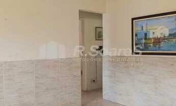 Imagem 3: Duas casas no mesmo terreno em Realengo na rua Anadia