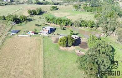 Imagem 5: Propriedade belíssima com 3,4ha, sobrado, casa, galpões, piscina e açudes em Triunfo