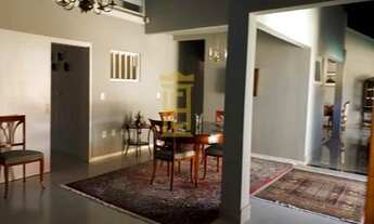 Imagem 5: Casa para venda possui 350 metros quadrados com 4 quartos