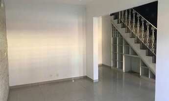 Imagem 2: Vende-se excelente casa com piscina e churrasqueira