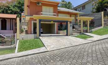 Imagem: Casa para venda possui 300 metros quadrados