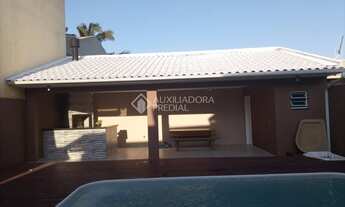 Imagem 3: FLORIANóPOLIS - Casa Padrão - Campeche