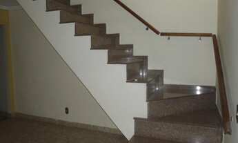 Imagem 4: Casa para aluguel possui 100 metros quadrados com 3 quartos em Cascadura - Rio de Janeiro