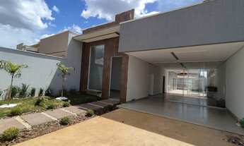 Imagem: Casa com 3 suítes e piscina no Bairro São