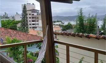 Imagem 7: Casa para venda com 248 metros quadrados A 200 METROS DO MAR em Coqueiros - Florianópolis