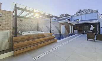 Imagem: Casa Triplex de condomínio com 4 quartos