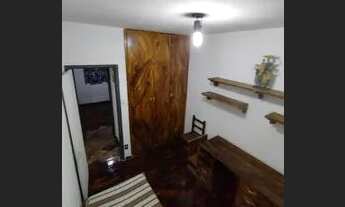 Imagem: Alugo quarto