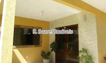 Imagem 4: CASA COM QUATRO QUARTOS, SENDO TRÊS SUÍTES, RUA TEJO EM VILA VALQUEIRE