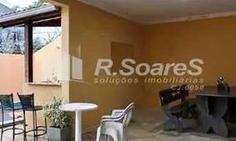 Imagem 4: Casa em condomínio com três quartos em Vargem Grande, Rua Lagoa Bonita