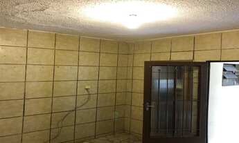 Imagem 3: 01 quarto, sala, cozinha e WC