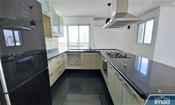 Imagem 7: Cobertura Duplex maravilhosa para locação. São 2 suítes 2 vagas de garagem ao lado da Av