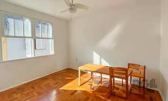 Imagem 5: Apartamento com 2 dormitórios, 1 banheiro no Bairro Petrópolis