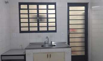 Imagem 2: 01 quarto, sala, cozinha e WC