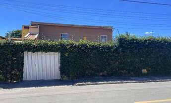 Imagem: Casa com varanda/alpendre em Horizonte