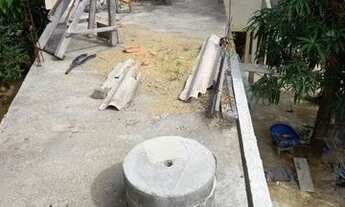 Imagem 4: Vendo um pedaço de terra de fundo com uma laje