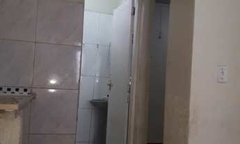 Imagem 5: Alugo casa simples, com cerâmica e forro PVC