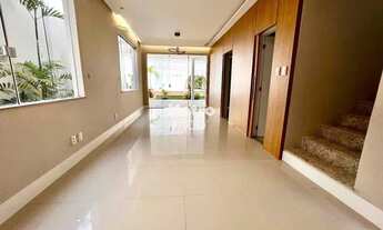 Imagem 2: Casa de condomínio para venda tem 220 metros quadrados com 3 quartos