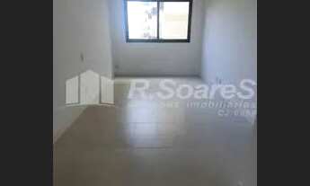 Imagem 6: Primeira locação, varanda, três quartos com suíte, Rua Visconde de Itamarati, Maracanã