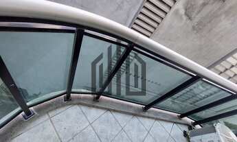 Imagem: Duas suites, varanda, colado na praia de