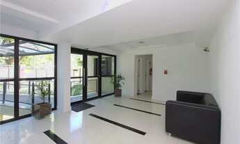 Imagem 2: Belo apartamento a venda com 2 quartos (suíte) e 1 box. Bairro Tristeza