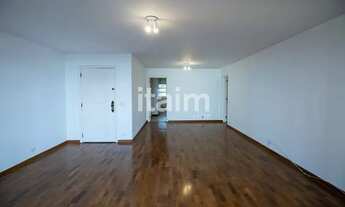 Imagem 6: Apartamento super conservado à venda ou para locação no coração do Itaim Bibi em São Paulo