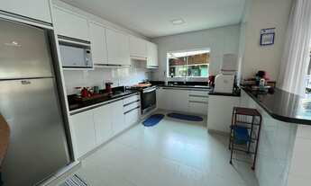 Imagem 6: Casa para aluguel e venda tem 300 metros quadrados com 4 quartos , com casa caseiro