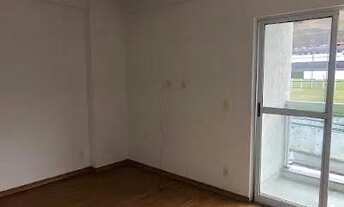 Imagem 4: Várzea, apto c/varanda, 02 quartos, próximo ao centro da cidade!!