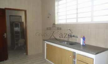 Imagem 4: Jacarei - Casa Padrão - Centro