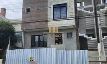 Imagem 3: Sobrado com 3 suítes e preparação para ofurô