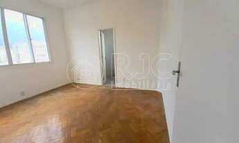 Imagem 2: Apartamento para venda tem 90 metros quadrados com 2 quartos em Tijuca - Rio de Janeiro