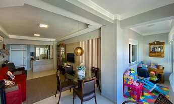 Imagem 6: Sacada de frente para o mar. Totalmente mobiliado e pronto. B. Navegantes