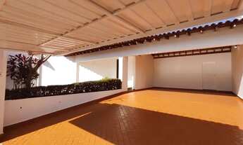 Imagem 2: Casa comercial impecável para locação em Araçatuba