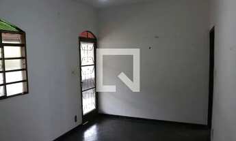 Imagem 2: Casa à Venda - California, 4 Quartos, 150 m2