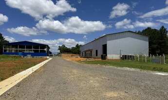 Imagem: Pavilhão 1.400m² com 5 Docas Rampa