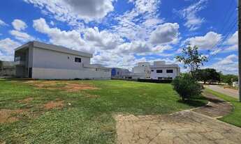 Imagem 3: Lote de esquina no condomínio Terras Alphaville Anápolis próximo a portaria