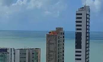 Imagem 6: Apartamento. DE FRENTE PARA O MAR. 02 quartos, 02 banheiros um suíte, sala, cozinha