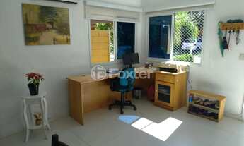 Imagem 5: Sobrado para venda possui 533 metros quadrados com 3 quartos em Mário Quintana - Porto Ale